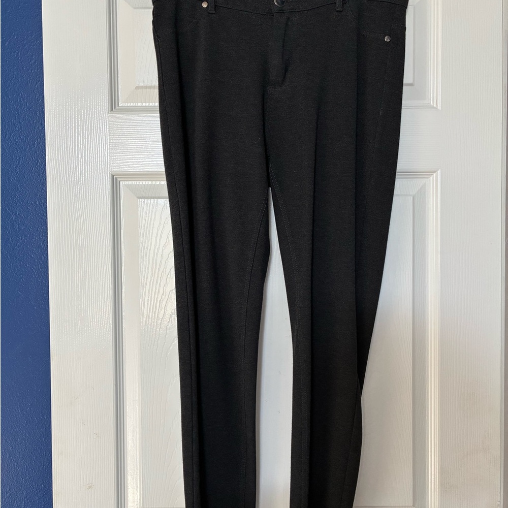 Avenue Dark Gray Trousers